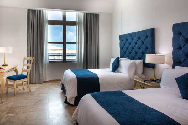 Sandos Suites at Sandos Cancun Resort